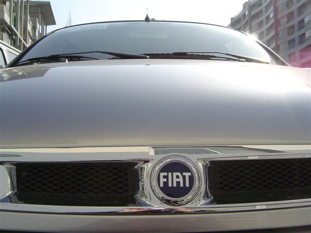 Front cover and the FIAT Siena with FIAT logo