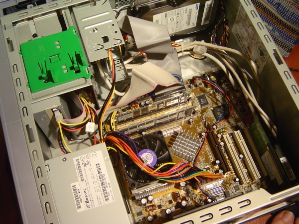hp.pavilion-pc-uncovered.jpg