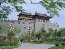 luoyang-li.jing.gate-front.under.tree * 1280 x 960 * (585KB)