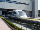 shanghai-maglev-head.out.of.station * 640 x 480 * (145KB)