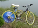 suzhou-bike-lake * 1632 x 1224 * (884KB)